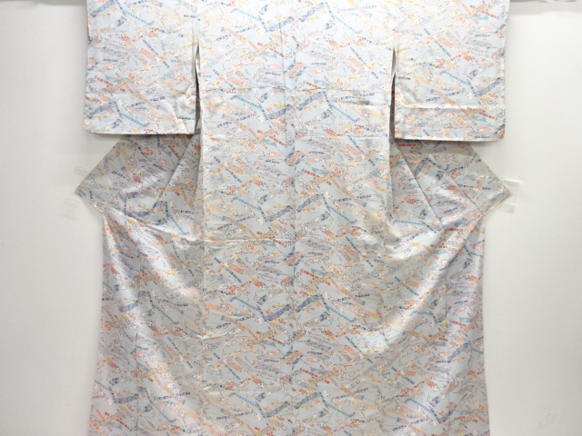 横笛に短冊模様小紋着物